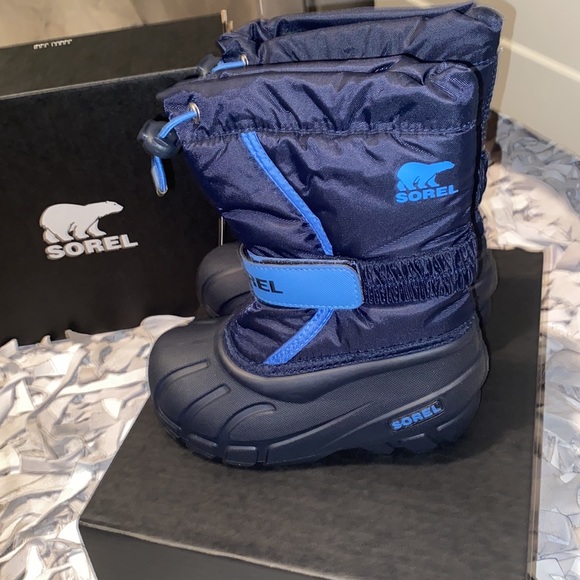 New Sorel Children’s Flurry Boots - Picture 4 of 8